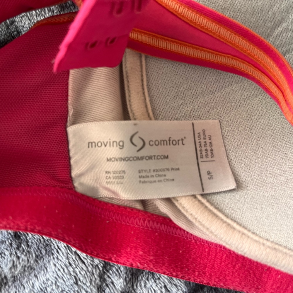 Sports bra - Picture 2 of 2